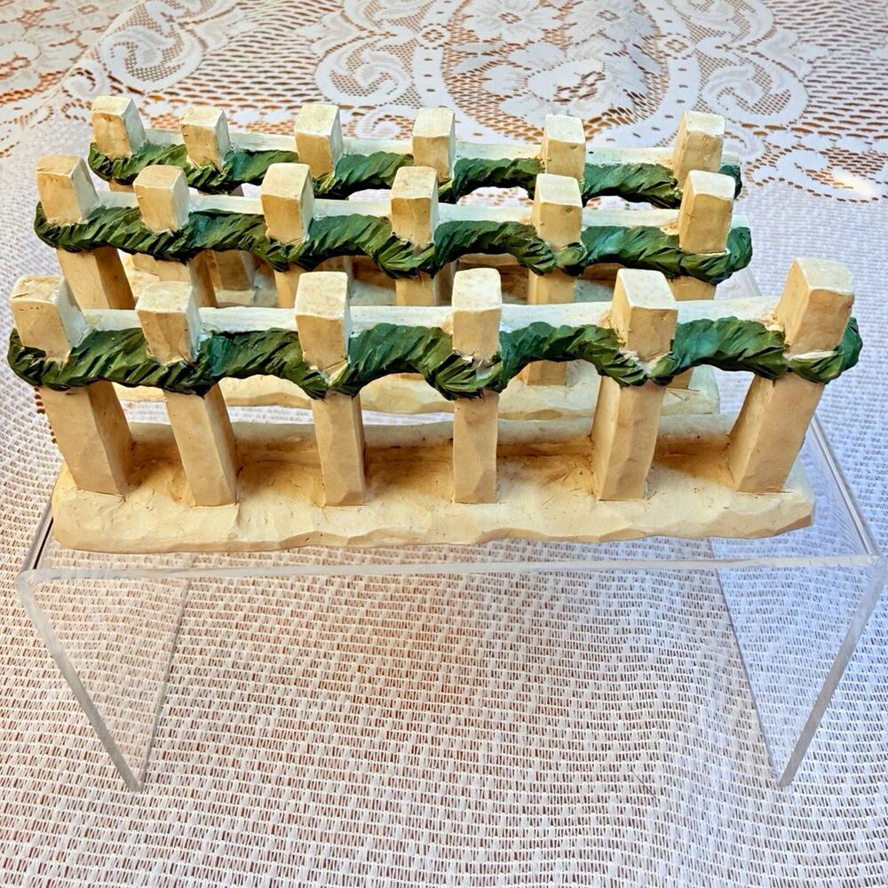 Blossom Bucket Teresa Kogut 04’ Mini Farm Fence Figurine Accessory